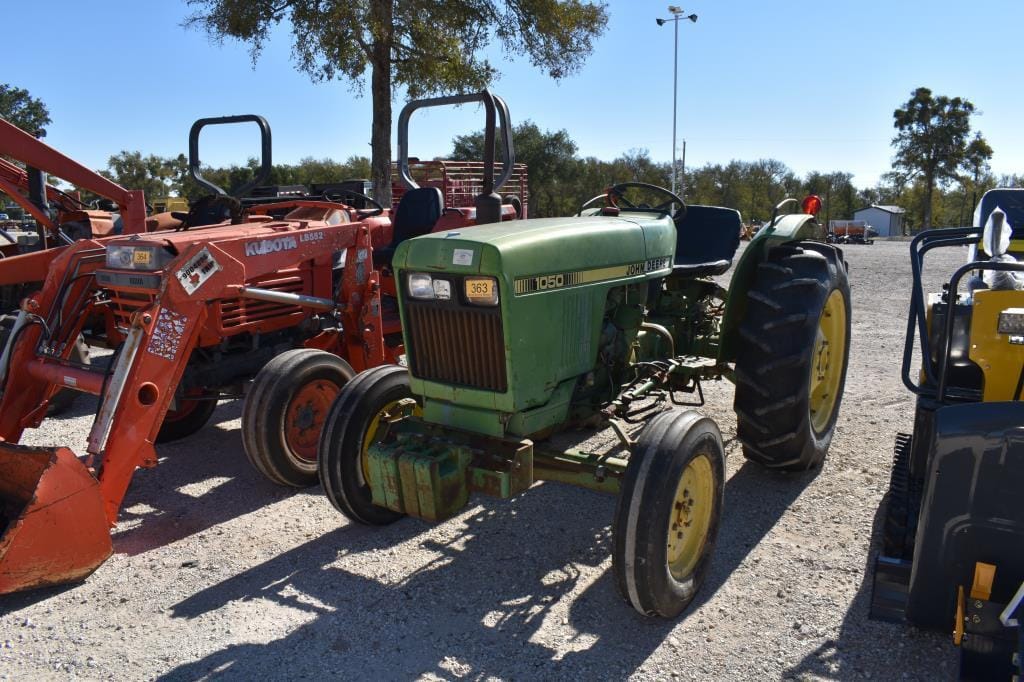 Main image John Deere 1050