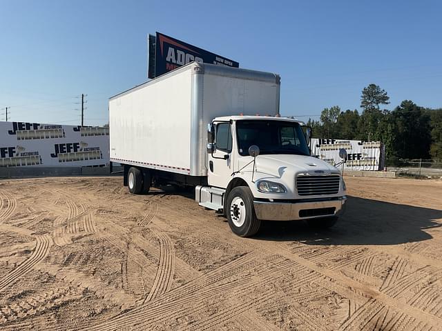 Image of Freightliner M2 equipment image 2