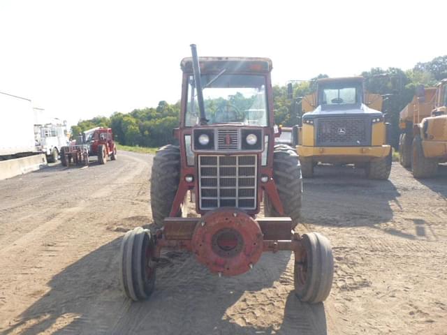 Image of International Harvester 886 equipment image 1