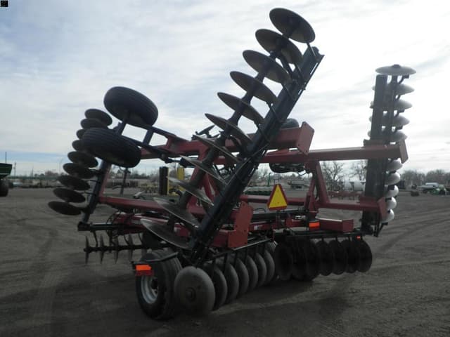 Image of Case IH 340 equipment image 2