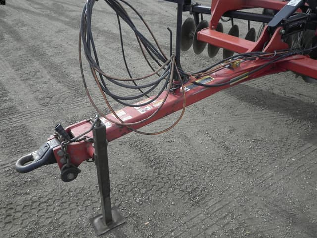 Image of Case IH 340 equipment image 4