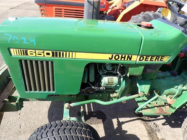 Image of John Deere 650 equipment image 1