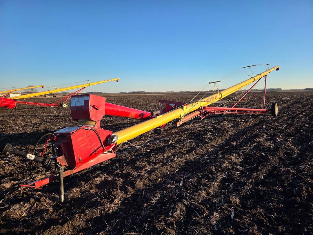 Image of Westfield 10x83 Primary image