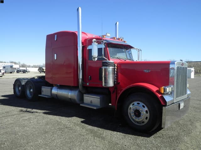 Image of Peterbilt 379 equipment image 3