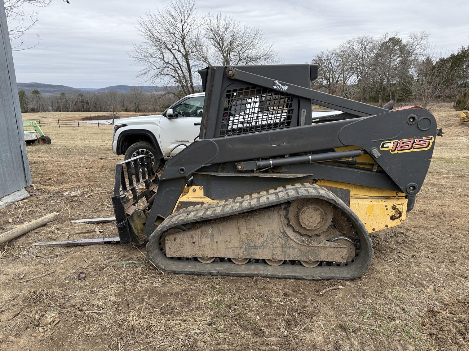 New Holland C185 Equipment Image0