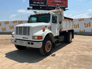 Main image International 4700