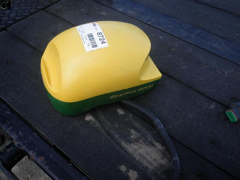 Image of John Deere StarFire 6000 Image 1