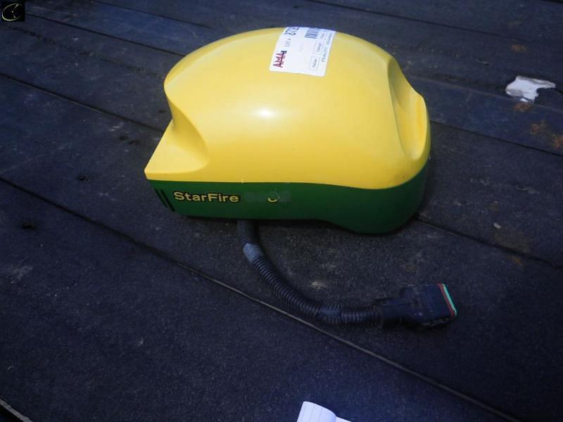Image of John Deere StarFire 6000 Image 1