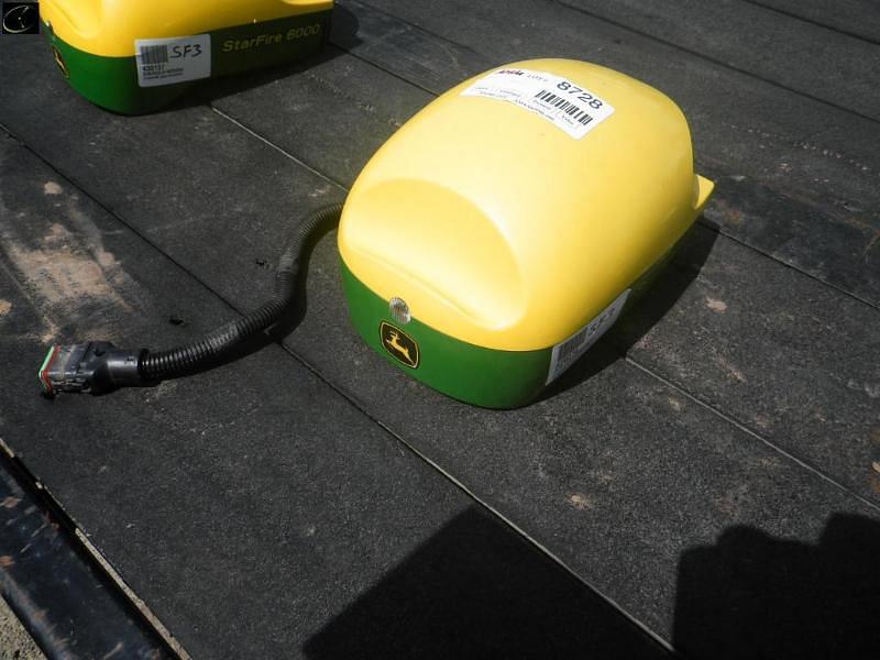 Image of John Deere StarFire 6000 Image 0