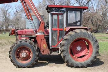 Main image International Harvester 884