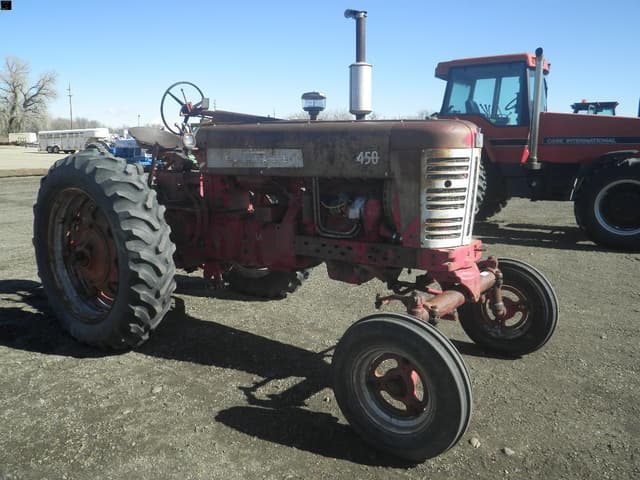 Image of Farmall 450 equipment image 2