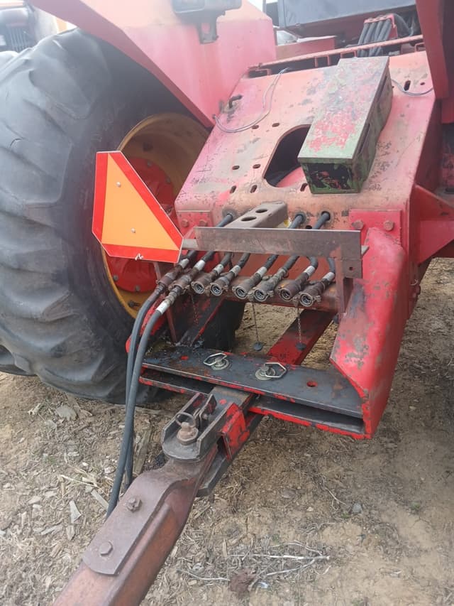 Image of Versatile 875 equipment image 4