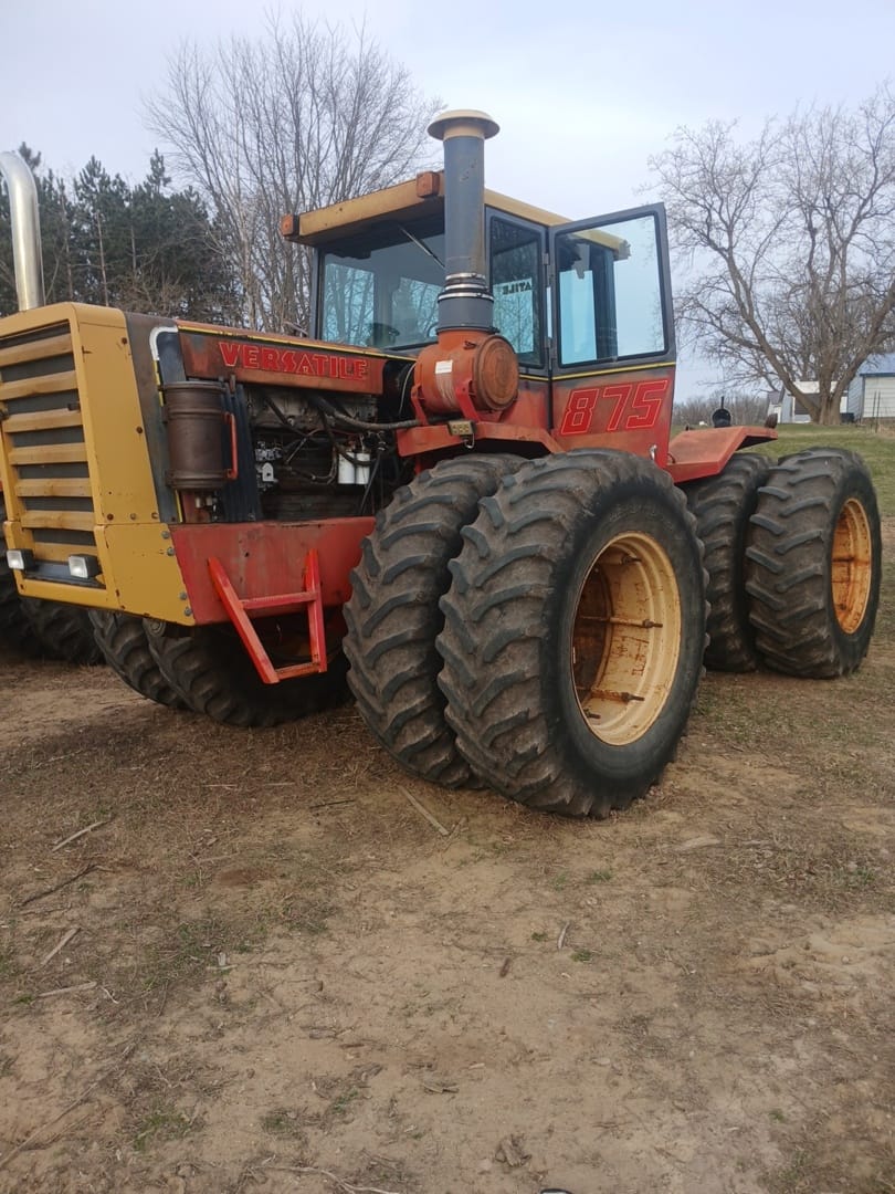 1978 Versatile 875 Equipment Image0