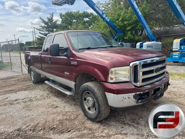Image of Ford F-250 equipment image 2