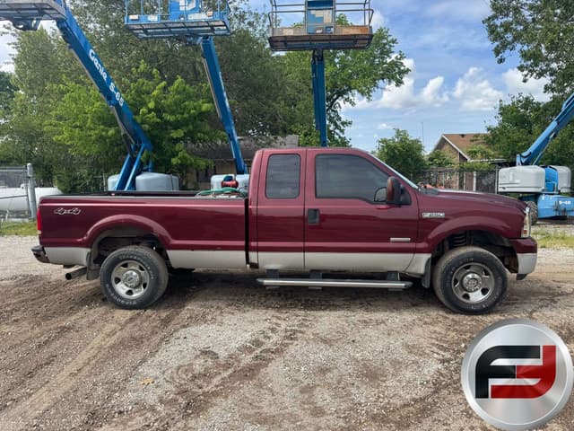 Image of Ford F-250 equipment image 3