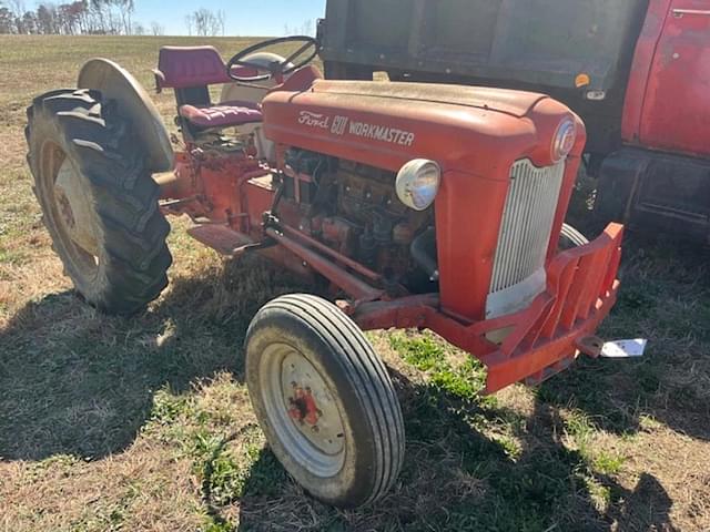 Image of Ford 601 equipment image 2