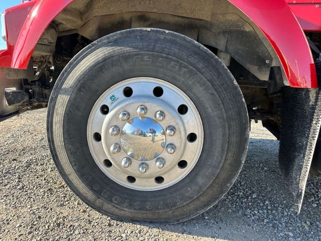 Image of Kenworth T800 equipment image 3