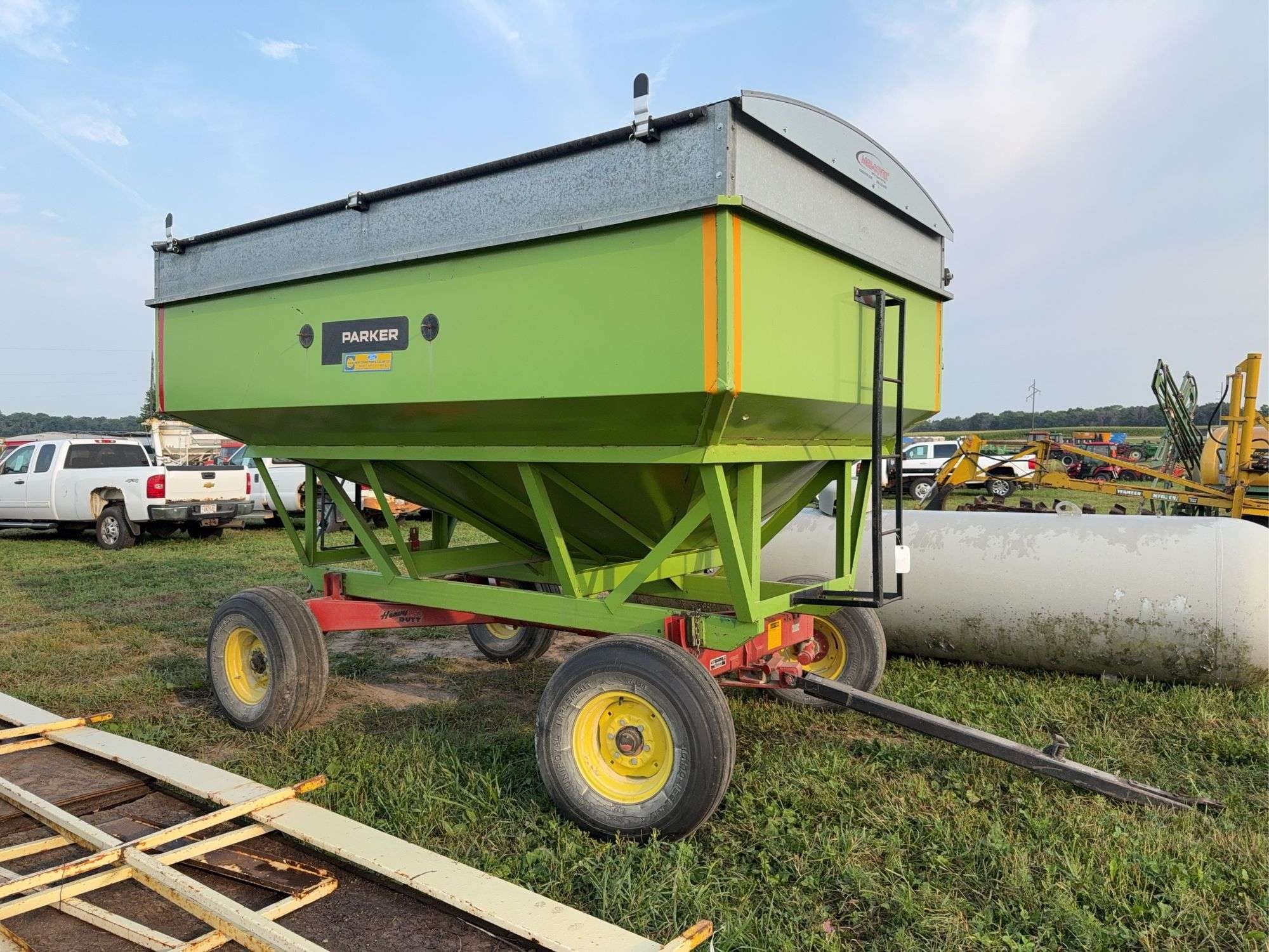 Parker 2500 Equipment Image0