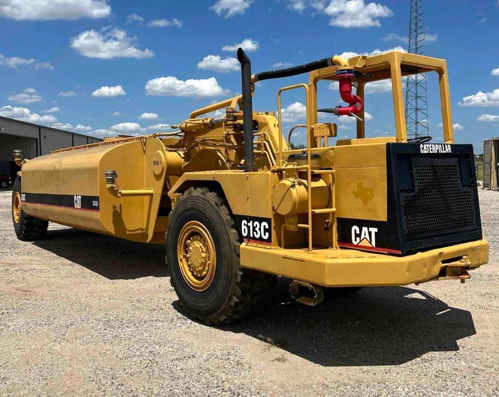 Image of Caterpillar 613C Primary image
