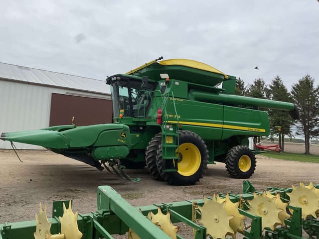 Image of John Deere 9770 STS equipment image 3