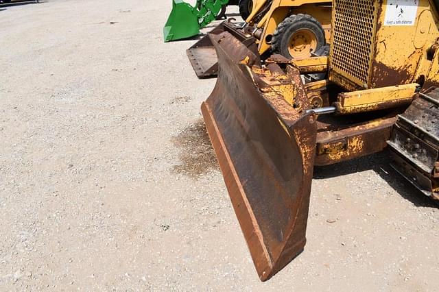 Image of Komatsu D39PX equipment image 3