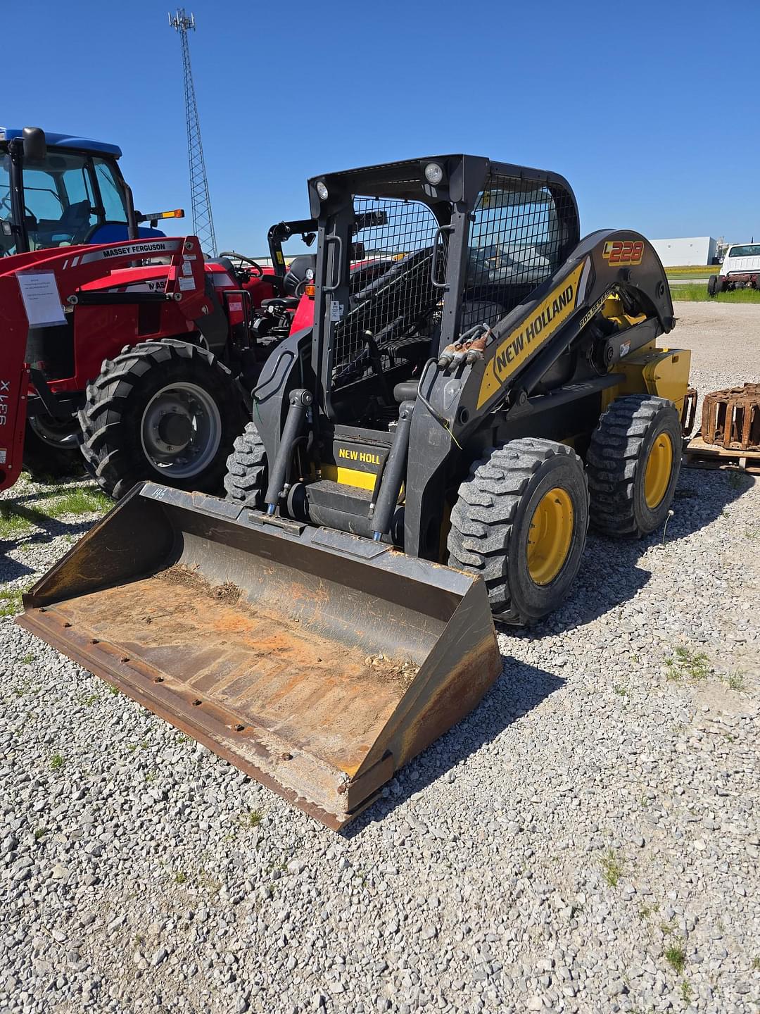 Image of New Holland L228 Primary image