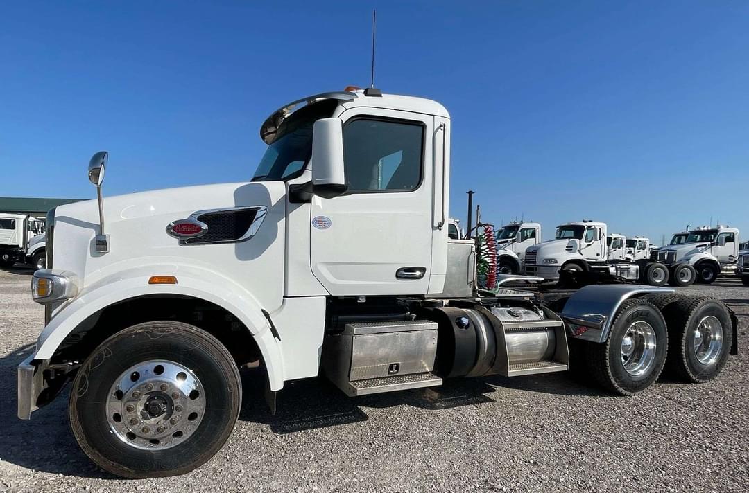 Image of Peterbilt 567 Primary image