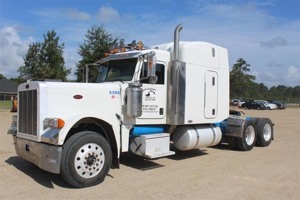 Main image Peterbilt 379