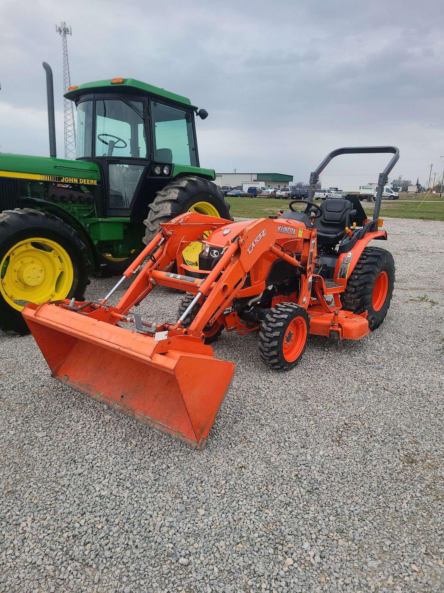 SOLD - 2015 Kubota B2650 tractor w/loader, 447 hrs, 4wd, 60