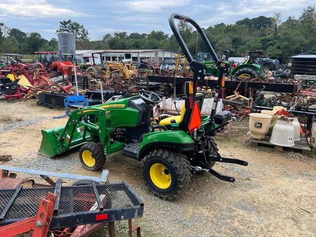 Image of John Deere 1023E equipment image 4