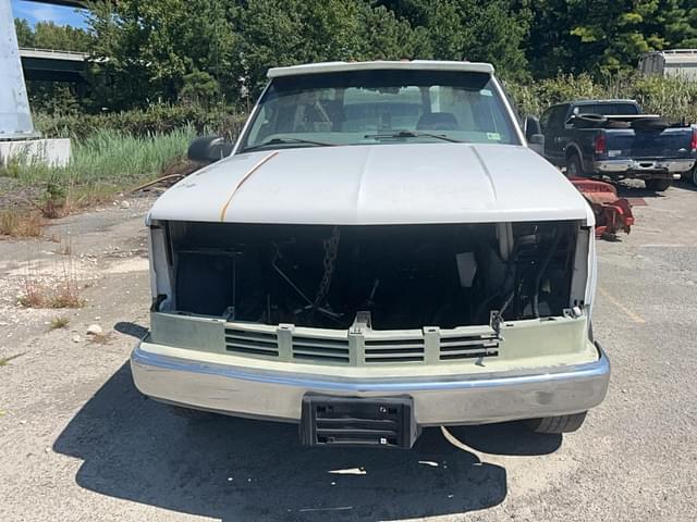 Image of Chevrolet 3500 equipment image 3