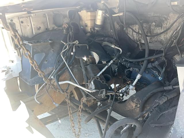 Image of Chevrolet 3500 equipment image 2