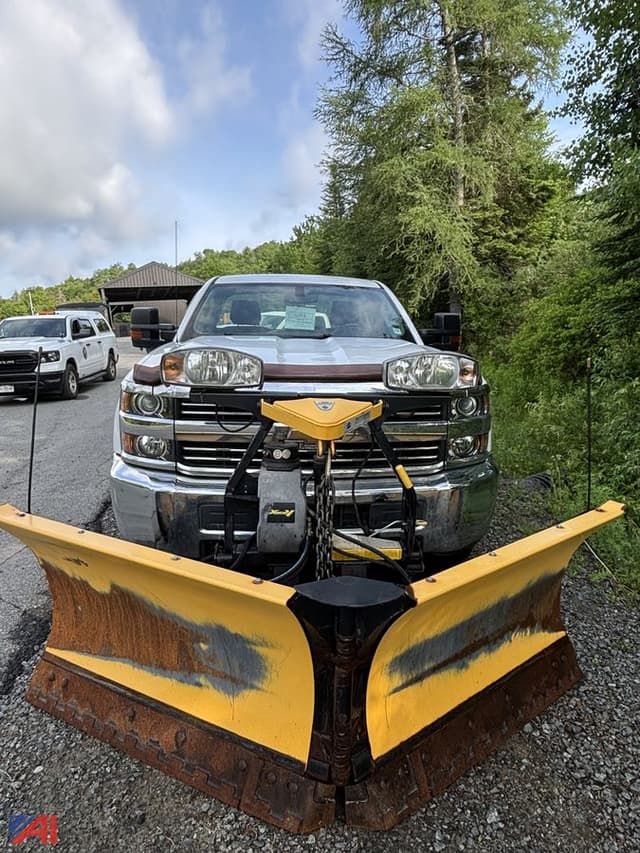 Image of Chevrolet 3500HD equipment image 1