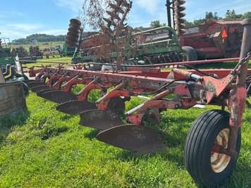 Main image Massey Ferguson 880