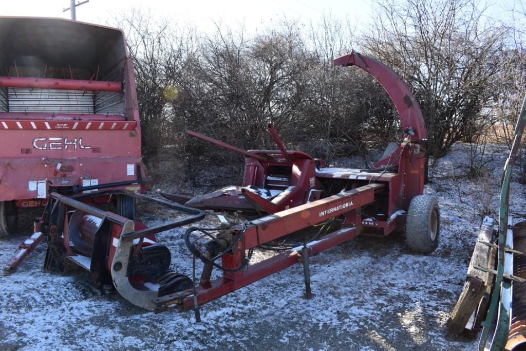 Main image Case IH 881