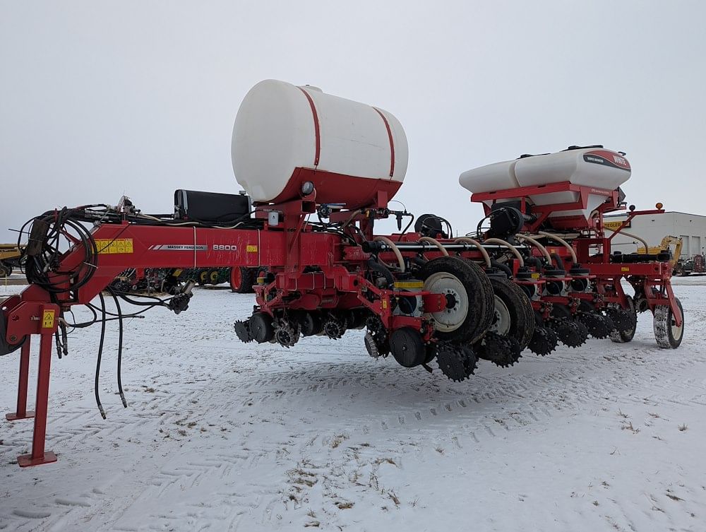 Main image White 8816