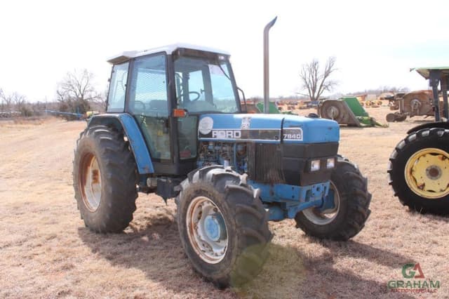 Image of Ford 7840 equipment image 1