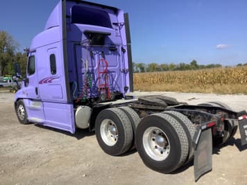 Main image Freightliner Cascadia