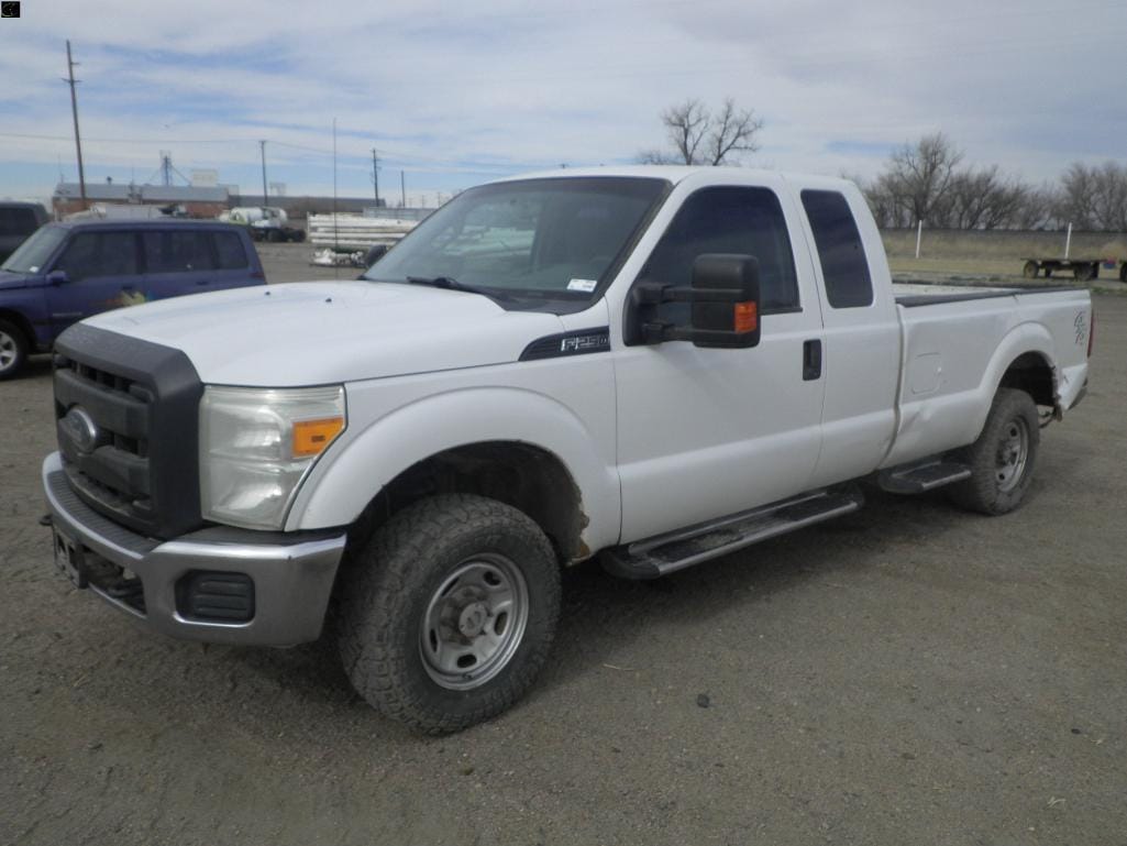 2015 Ford F-250 Equipment Image0