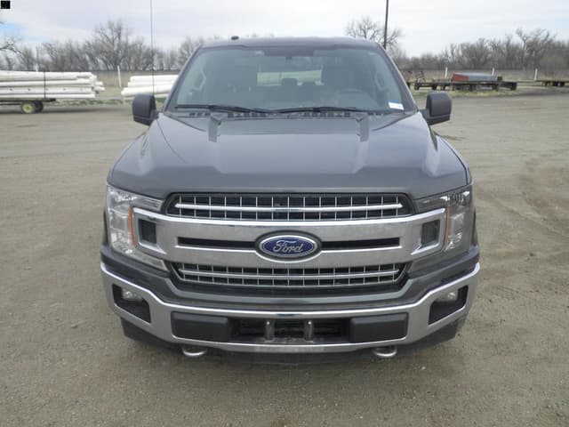 Image of Ford F-150 equipment image 1