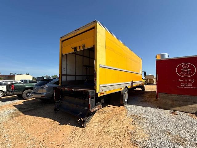 Image of International 4300 equipment image 3