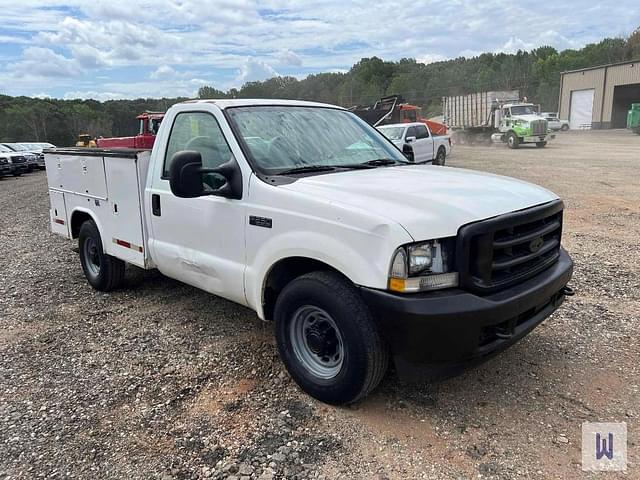 Image of Ford F-250 equipment image 2