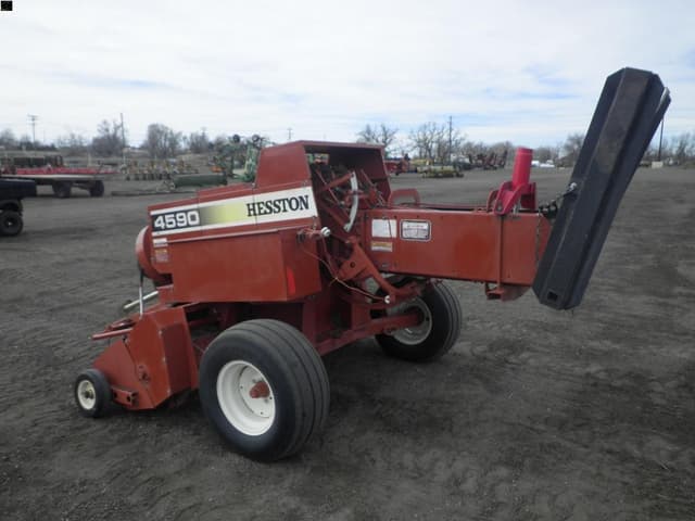 Image of Hesston 4590 equipment image 1