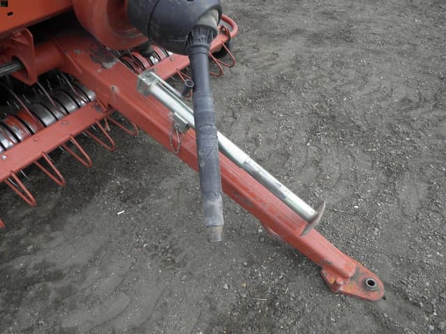 Image of Hesston 4590 equipment image 4