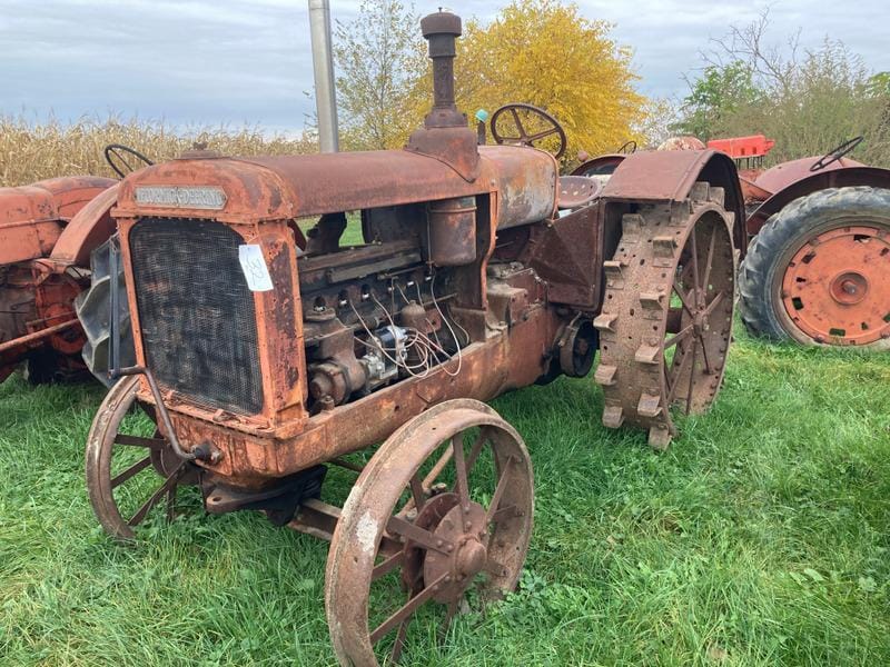 Main image McCormick-Deering W-40