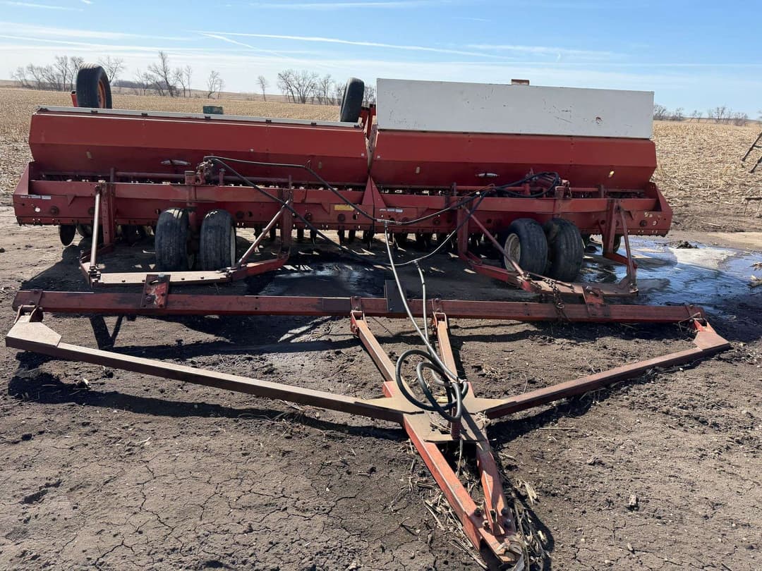 Image of International Harvester 620 Primary image