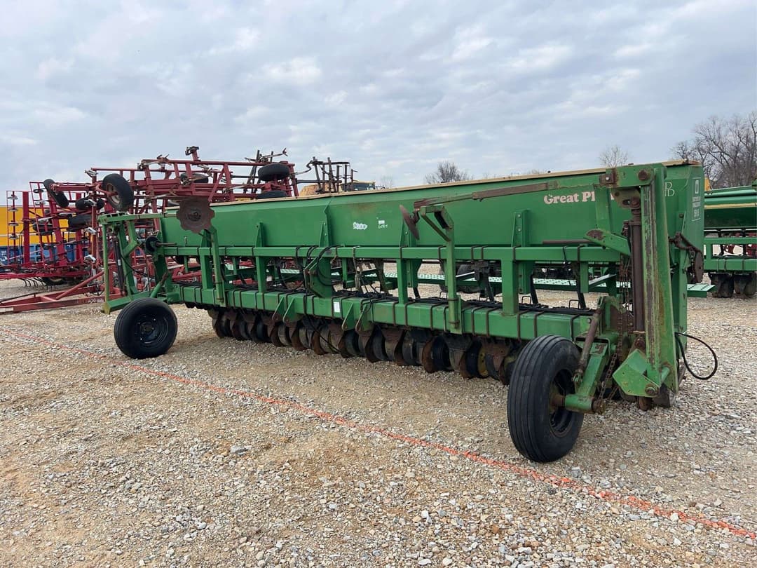 Image of Great Plains Solid Stand Primary image