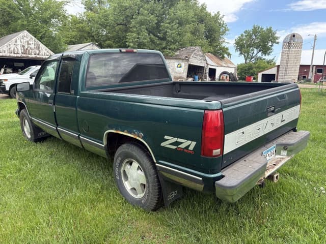 Image of Chevrolet 1500 equipment image 4