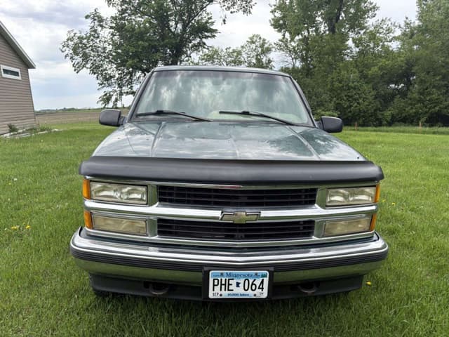 Image of Chevrolet 1500 equipment image 1