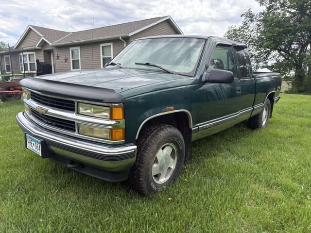 Image of Chevrolet 1500 equipment image 2